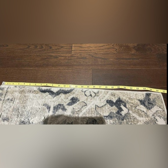 26.5x18.5 beige, navy, grey design Carpet Rug - Picture 4 of 4